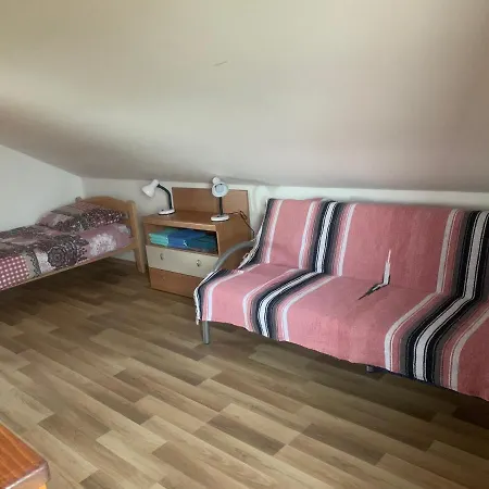 Apartma Med Vinogradi Daire Ljutomer