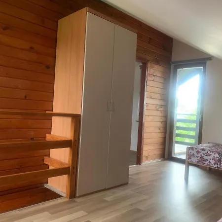 Apartma Med Vinogradi