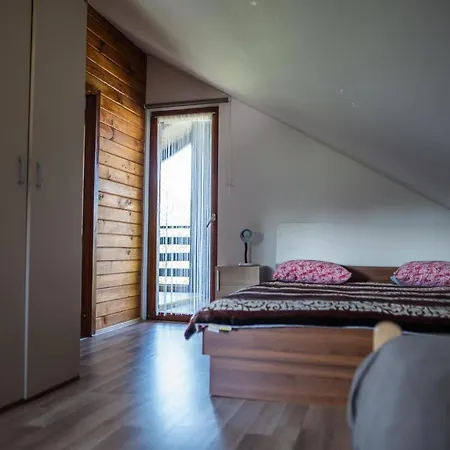 Apartma Med Vinogradi * Ljutomer