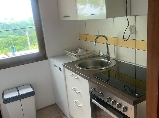Apartma Med Vinogradi Апартаменты