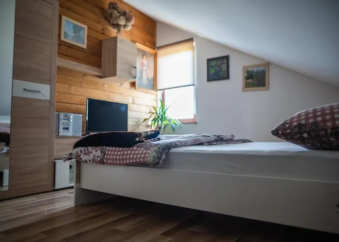 Апартаменты Apartma Med Vinogradi *